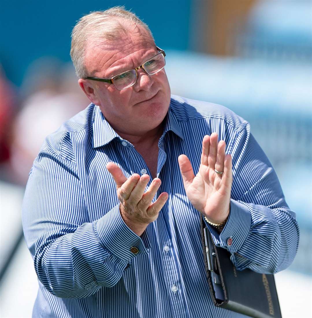Gills manager Steve Evans has given his strikers a round of applause Picture: Ady Kerry