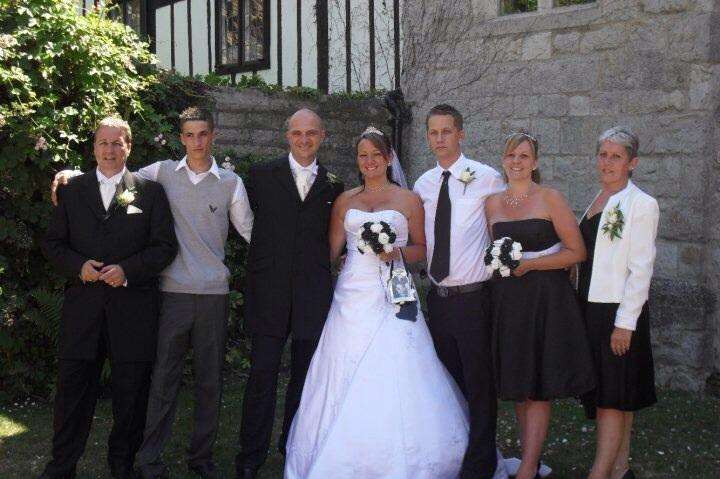 Michelle Beale of Holborough Snodland, on her wedding day with dad Clive, brother Perrie, husband Darren, brother Duane, sister Michala and mum Yvonne.