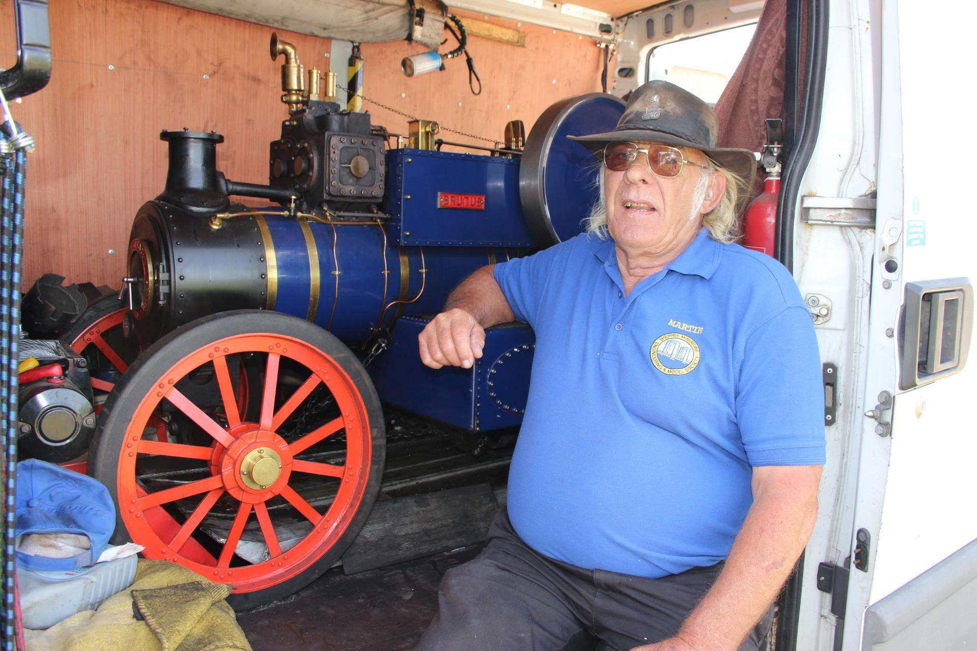 Martin Nealey with his Brutus traction engine at the Sheppey Miniature Model Engineering Society site at Barton's Point, Sheerness (2713875)
