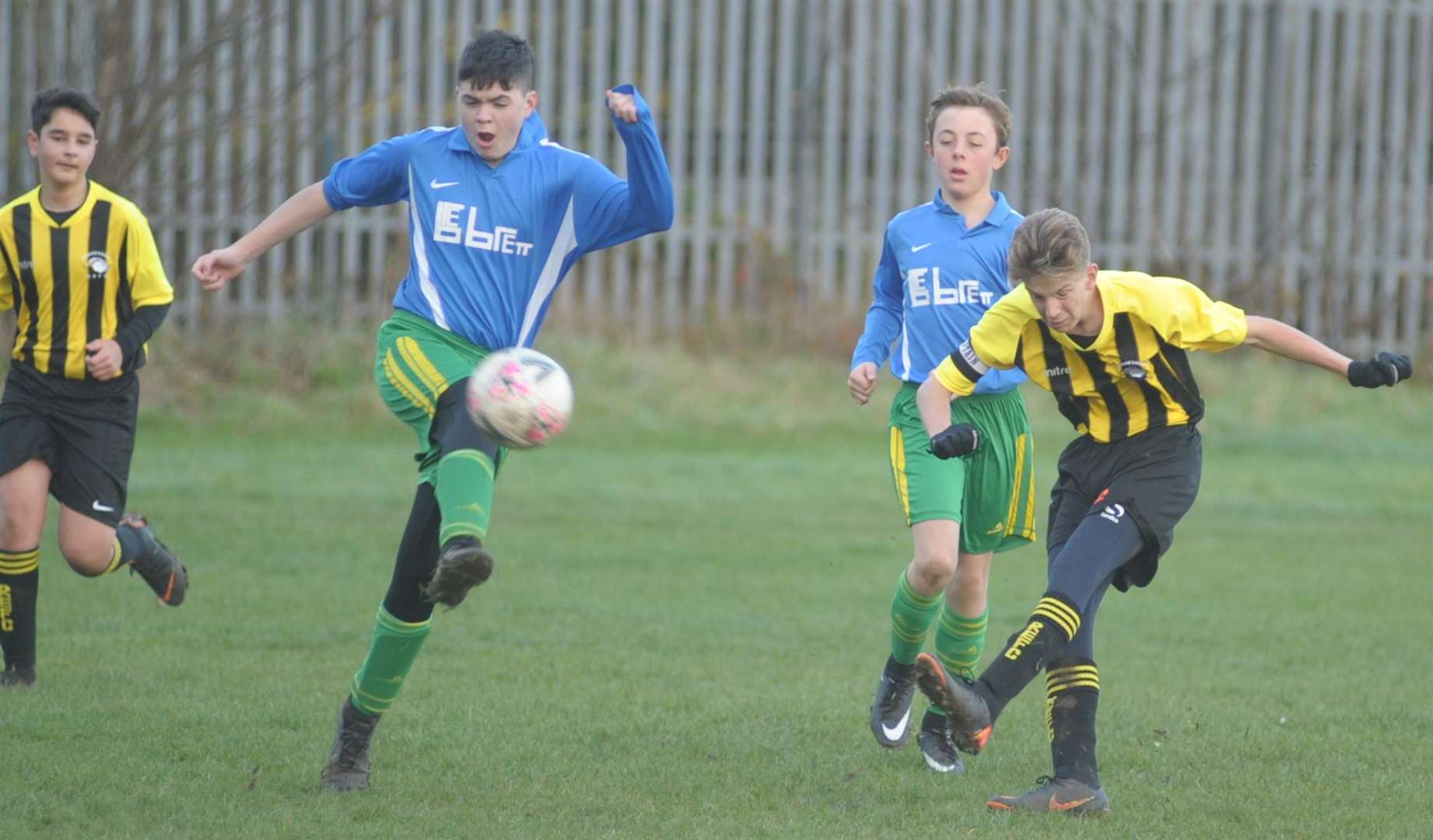 Rainham Eagles Athletic and Cliffe Woods Colts contest the points in Under-15 Division 2 Picture: Steve Crispe