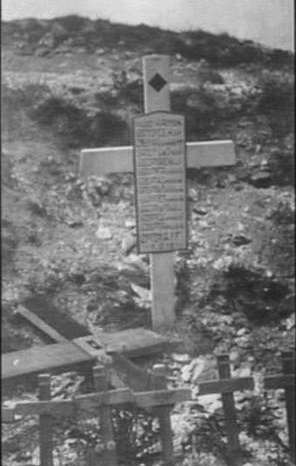 The gravemarker at Mont St Quentin