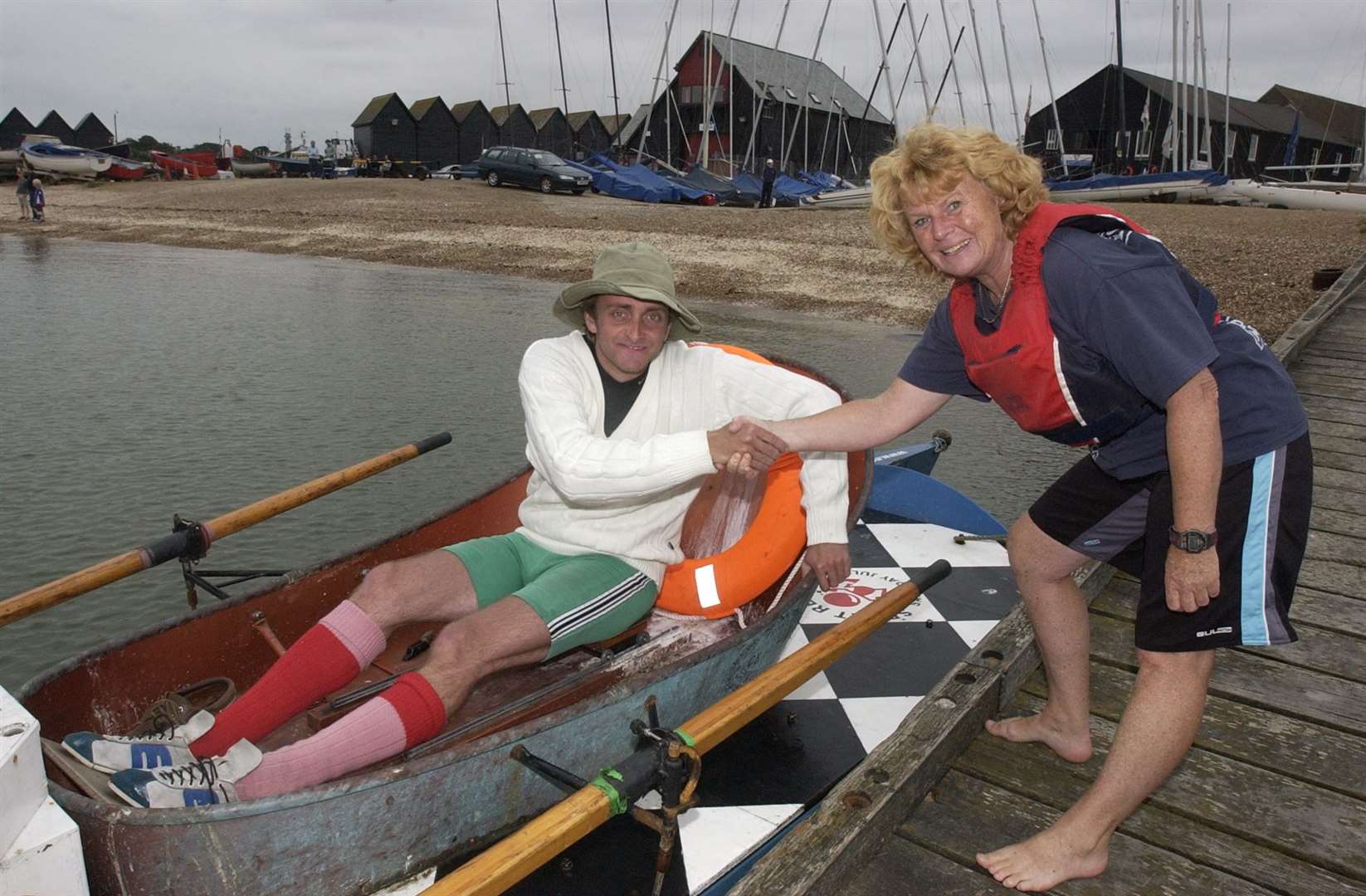 Tim Fitzhigham meets Wendy Fitzpatrick after rowing his bathtub to Whitstable en route to London