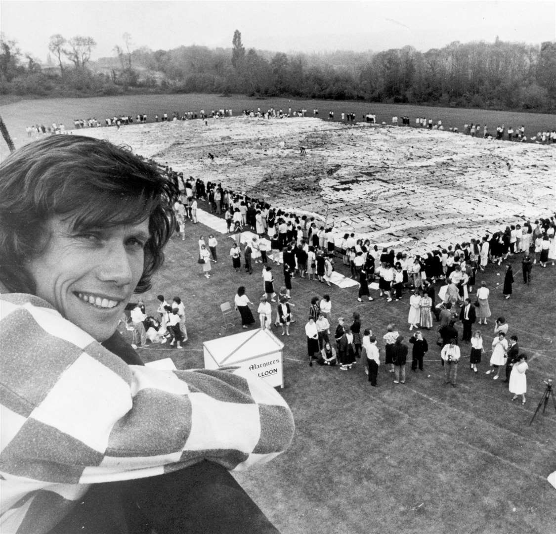 Blue Peter presenter, Peter Duncan featured in a promotional video for the water park in 1991