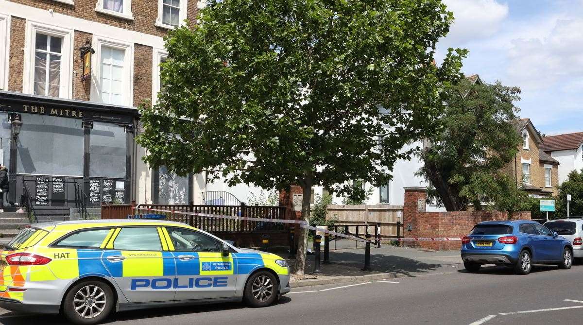 The man collapsed after suffering gunshot wounds in Croydon Road, Penge. Picture: UKNiP