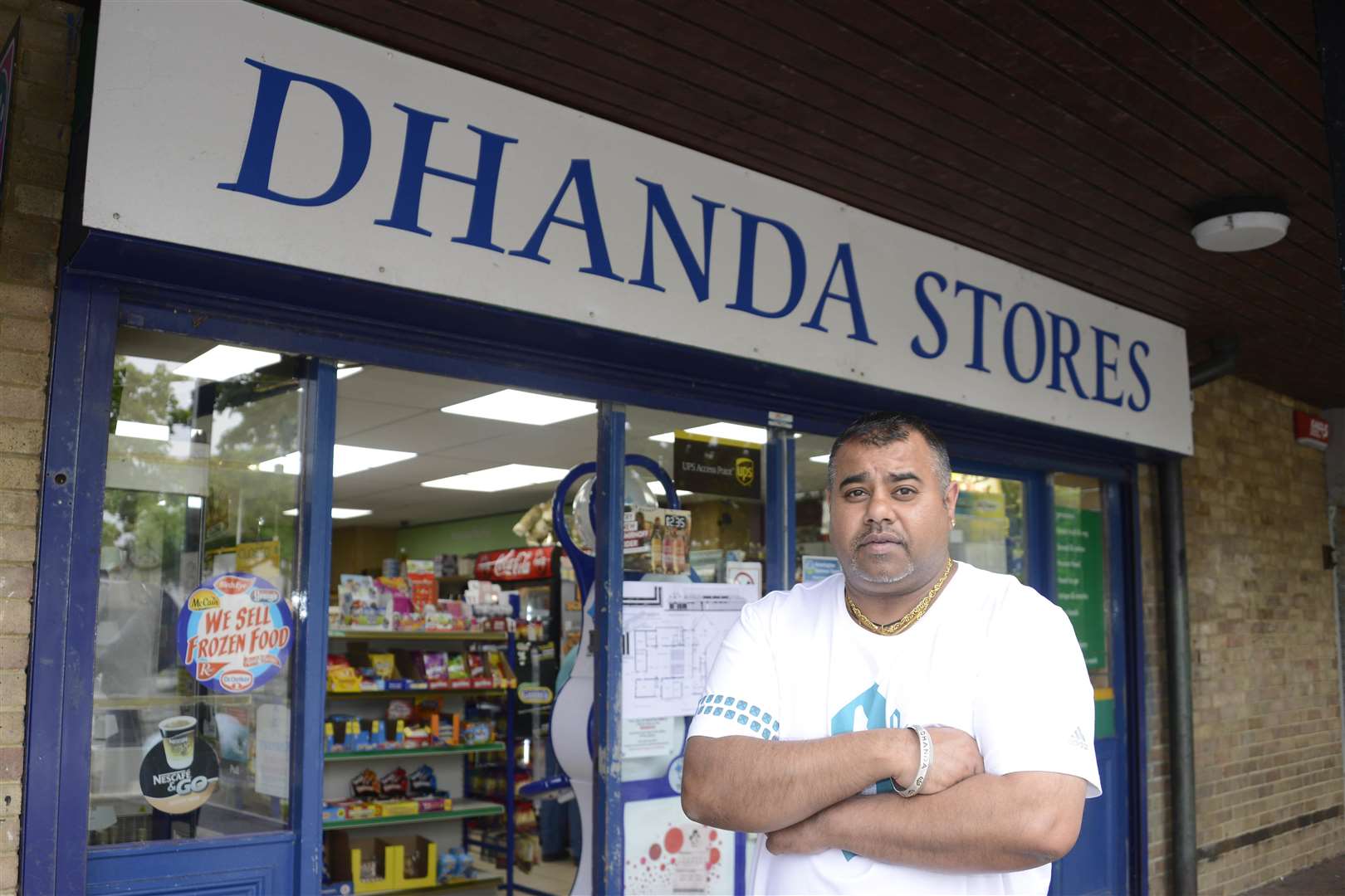 Ashford Bockhanger Community centre petition.Sunny who runs the Dhanda stores opposite the now closed community centre is rallying support for it to re openPicture: Paul Amos (2263372)