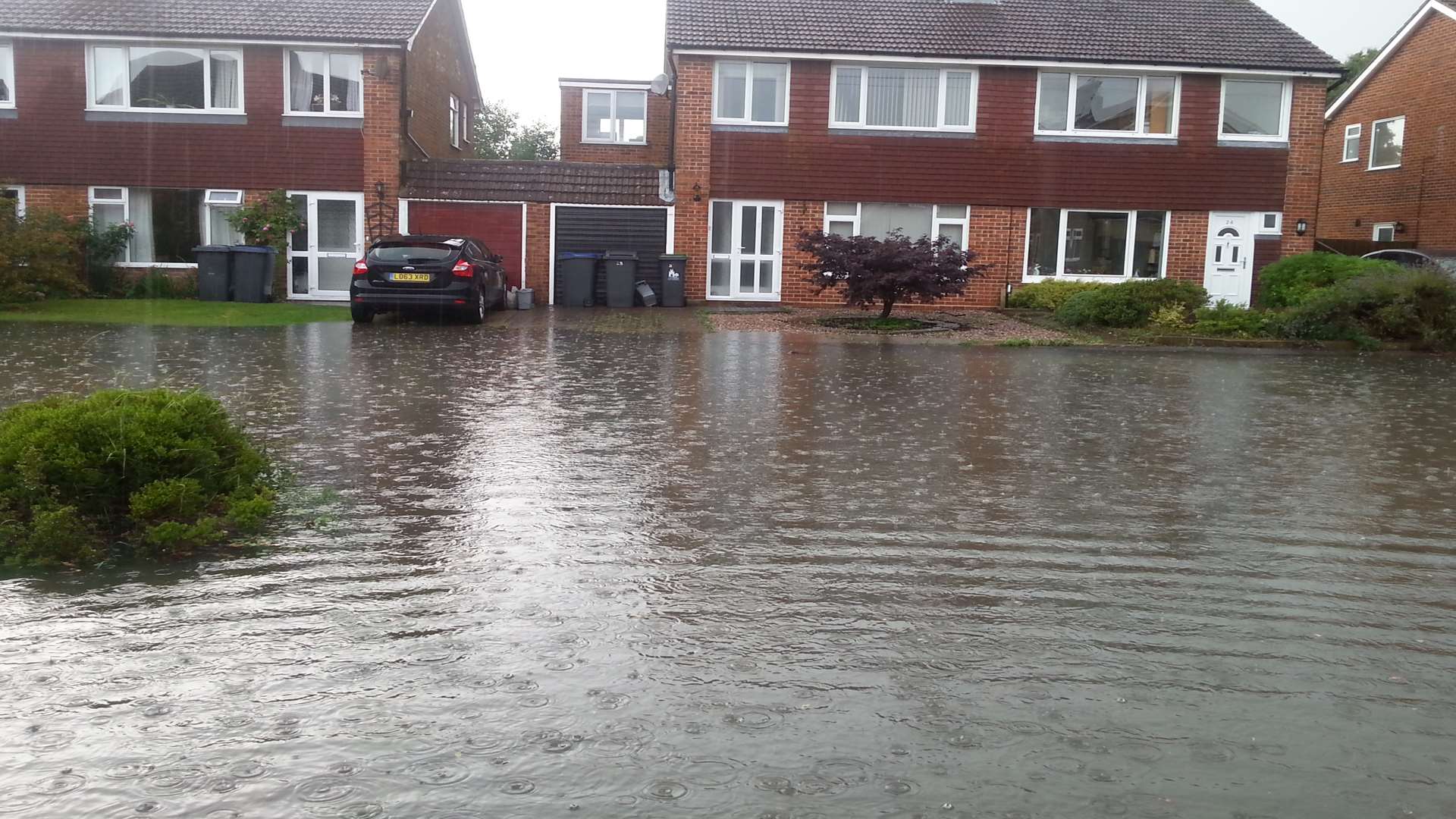 Flooding in Maple Close, Rough Common