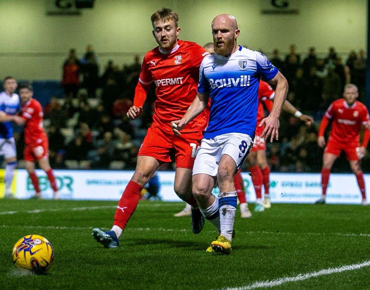 Jonny Williams takes control of the ball for the Gills. Picture: @Julian_KPI