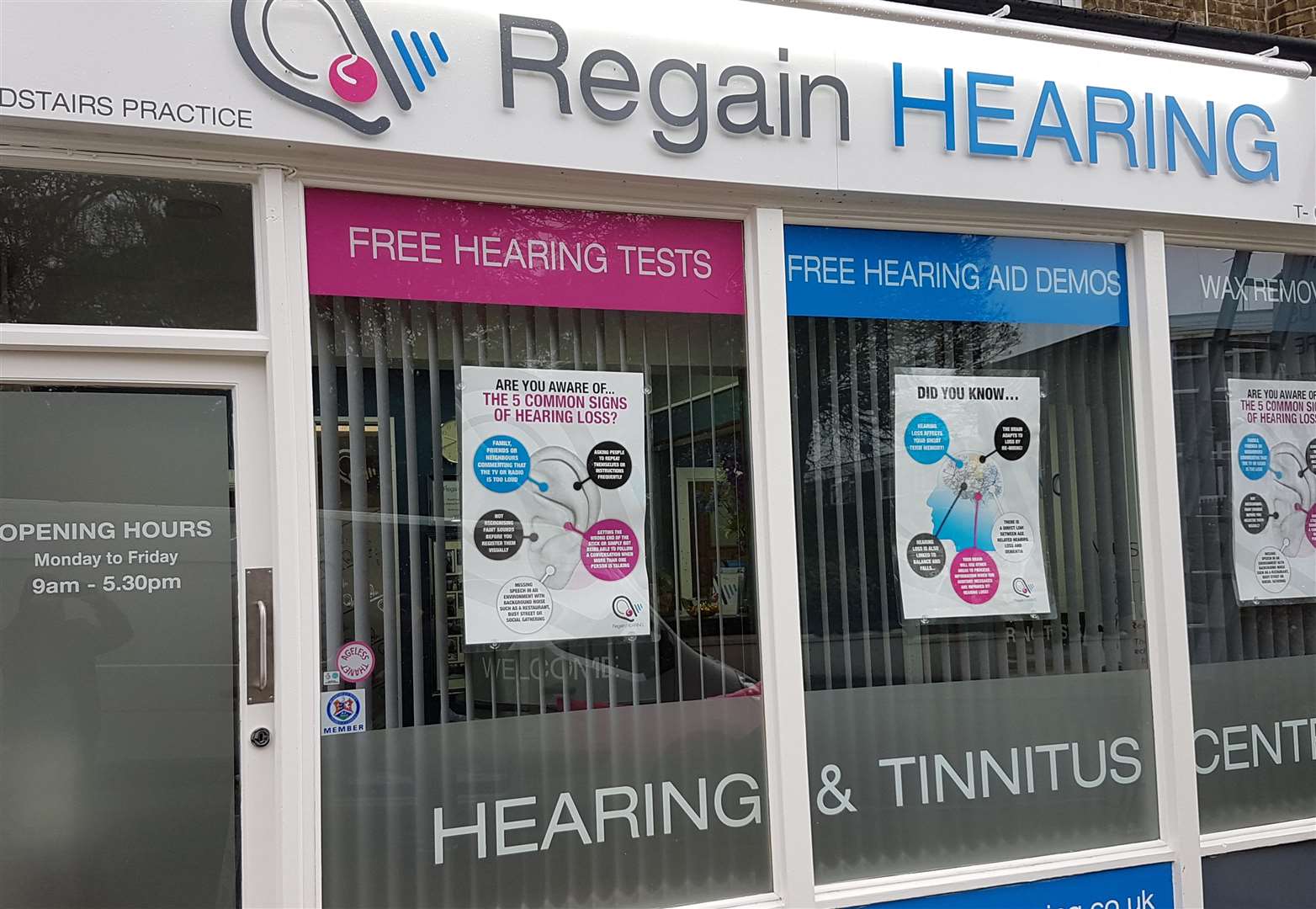A fully independent family run practice, Regain Hearing is run by highly qualified and experienced, specialist consultant audiologists.