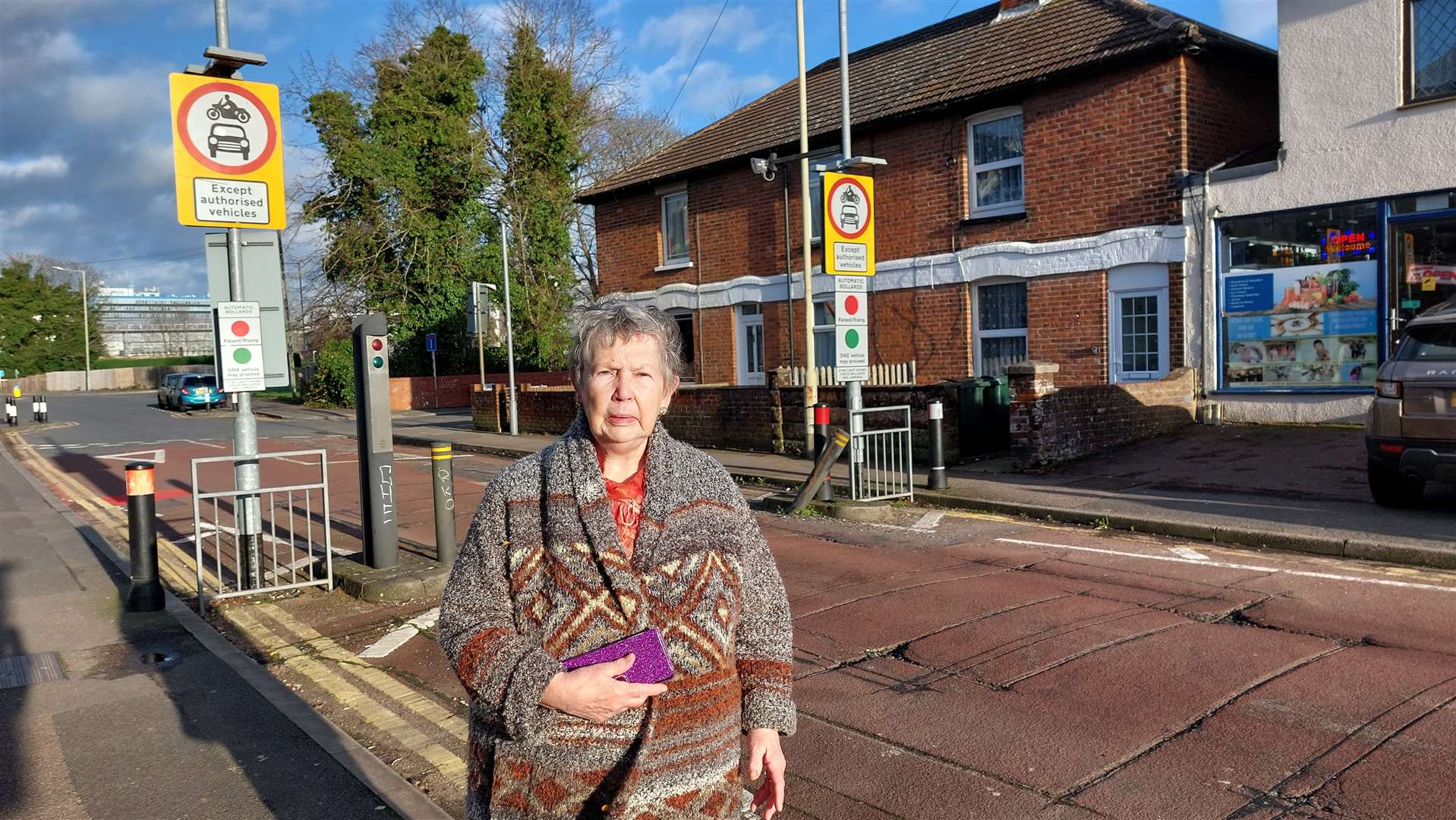 Mayor of Ashford, Cllr Jenny Webb is calling for the speed limit to be reduced, and for the bus gate to be fixed