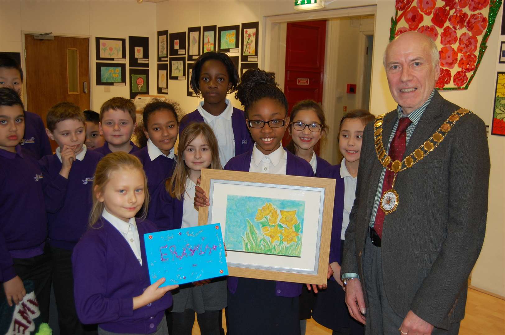 Mayor of Dartford Ian Armitt is presented with a piece of artwork for his office.