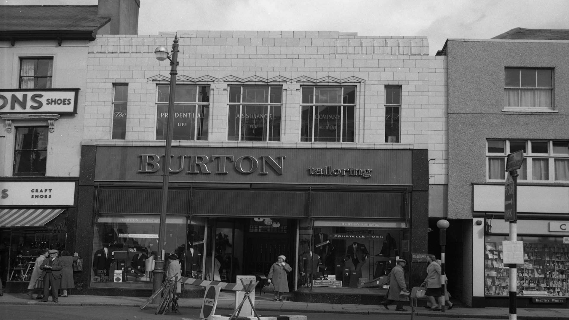 Burtons in 1963. Credit: Steve Salter