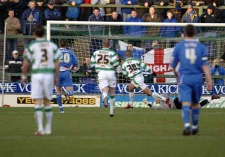 Leon Best scores the opening goal for Yeovil. Picture: MATTHEW READING