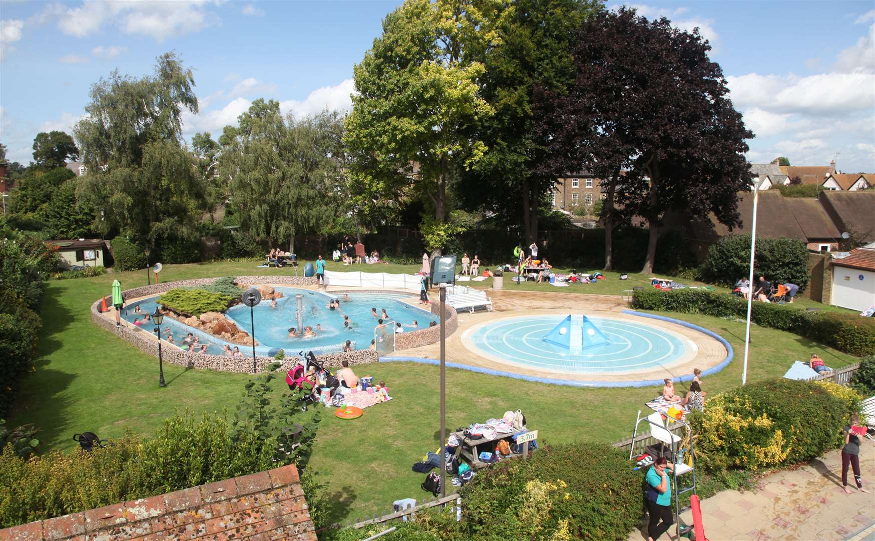 Faversham Pools has been rated second-best outdoor swimming facility in the country by the Daily Mail