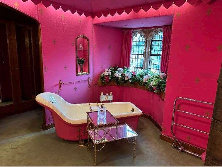 The Pink Bathroom - in Tudor times this had been Anne Boleyn's closet