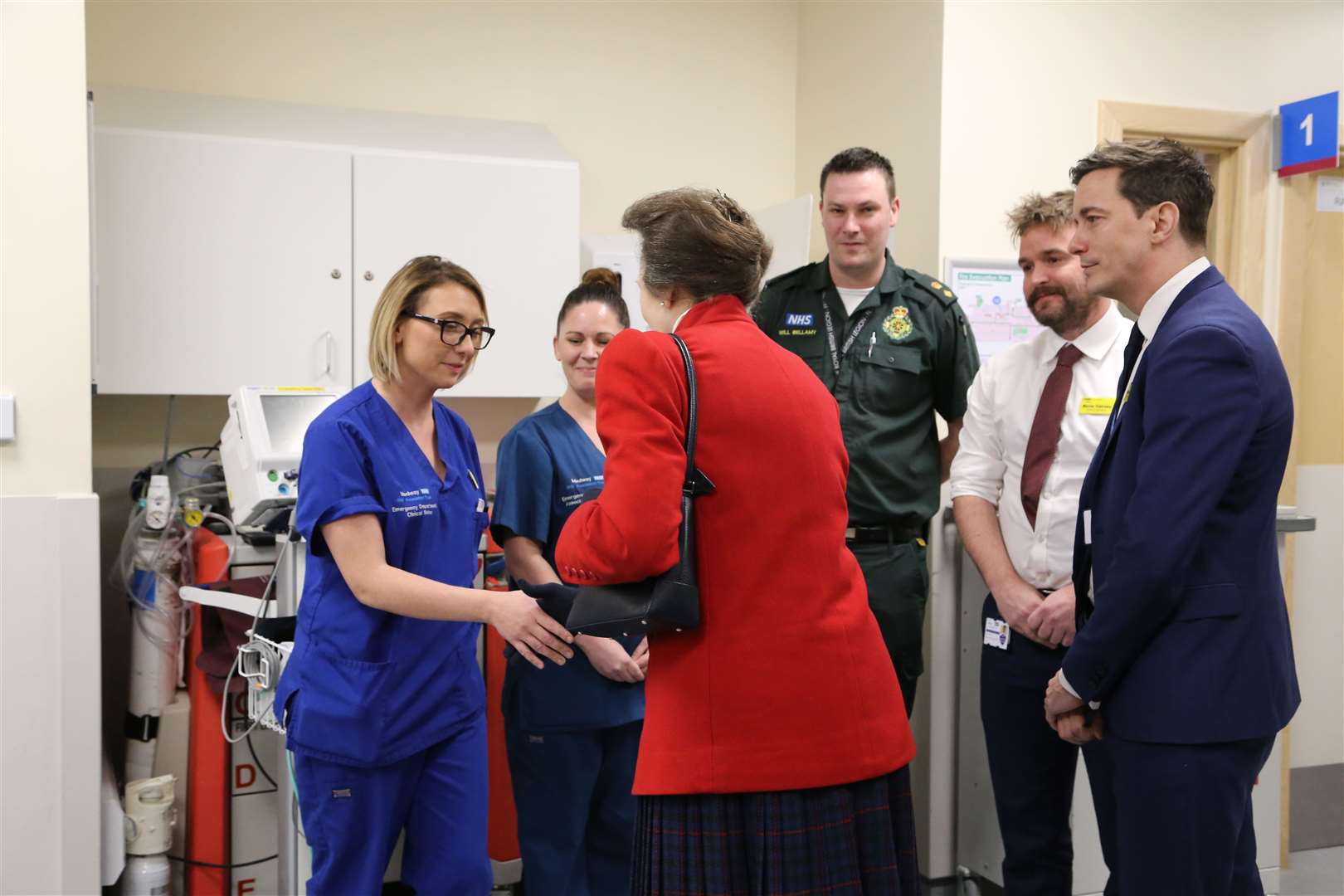 Princess Anne meets the staff working in Medway Maritime Hospital's emergency department (24075490)