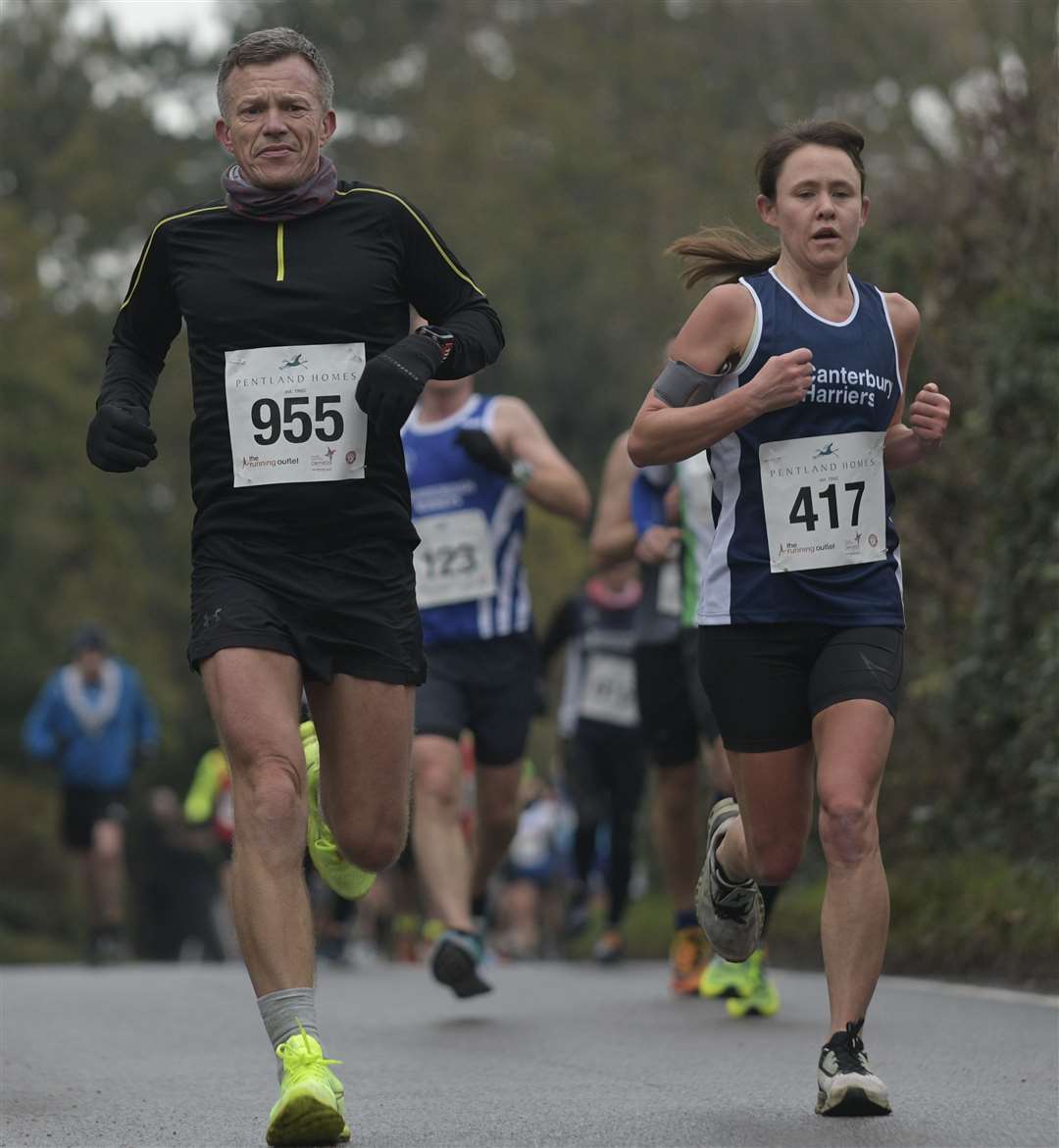 No.417 Samantha Follington of Canterbury Harriers. Picture: Barry Goodwin (62013697)