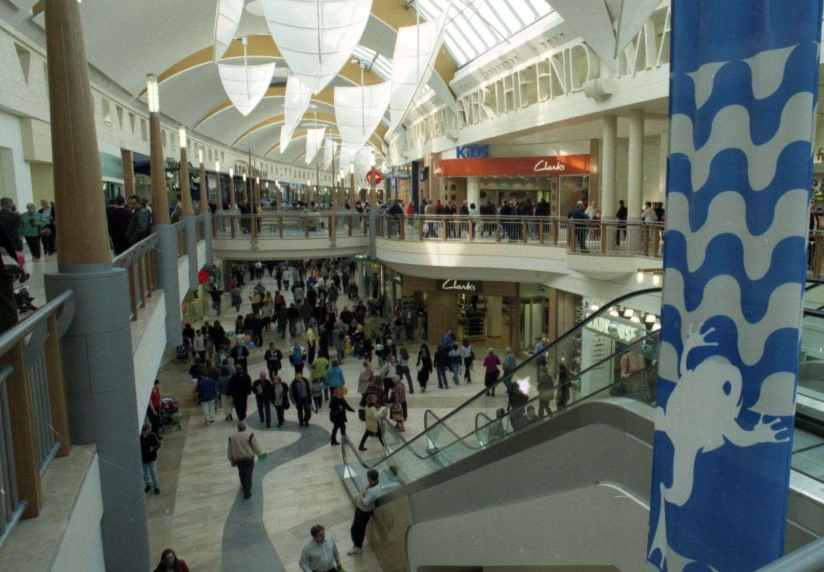 Bluewater on its busy opening day in 1999