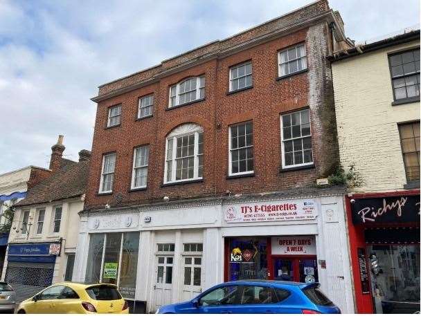 The proposed HMO plans in Sittingbourne High Street are above a former beauty and hair salon and a TJ's e-cigarette shop. Picture: Charles Wagner Heritage and Planning