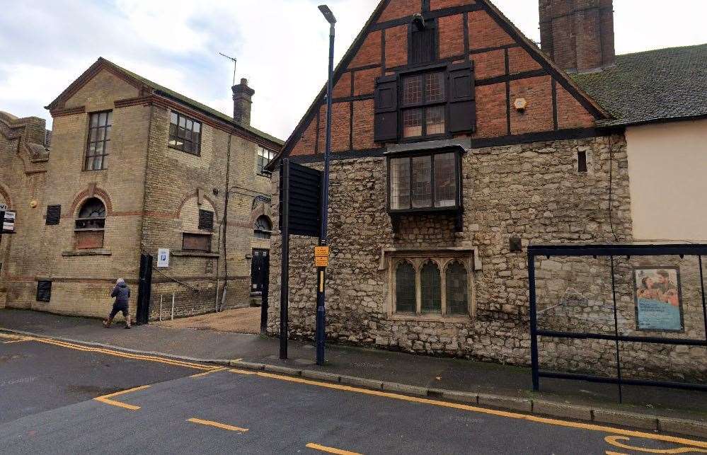 Plans to add a deli café and guest rooms at Corpus Christi Hall in Earl Street, Maistone, have been approved