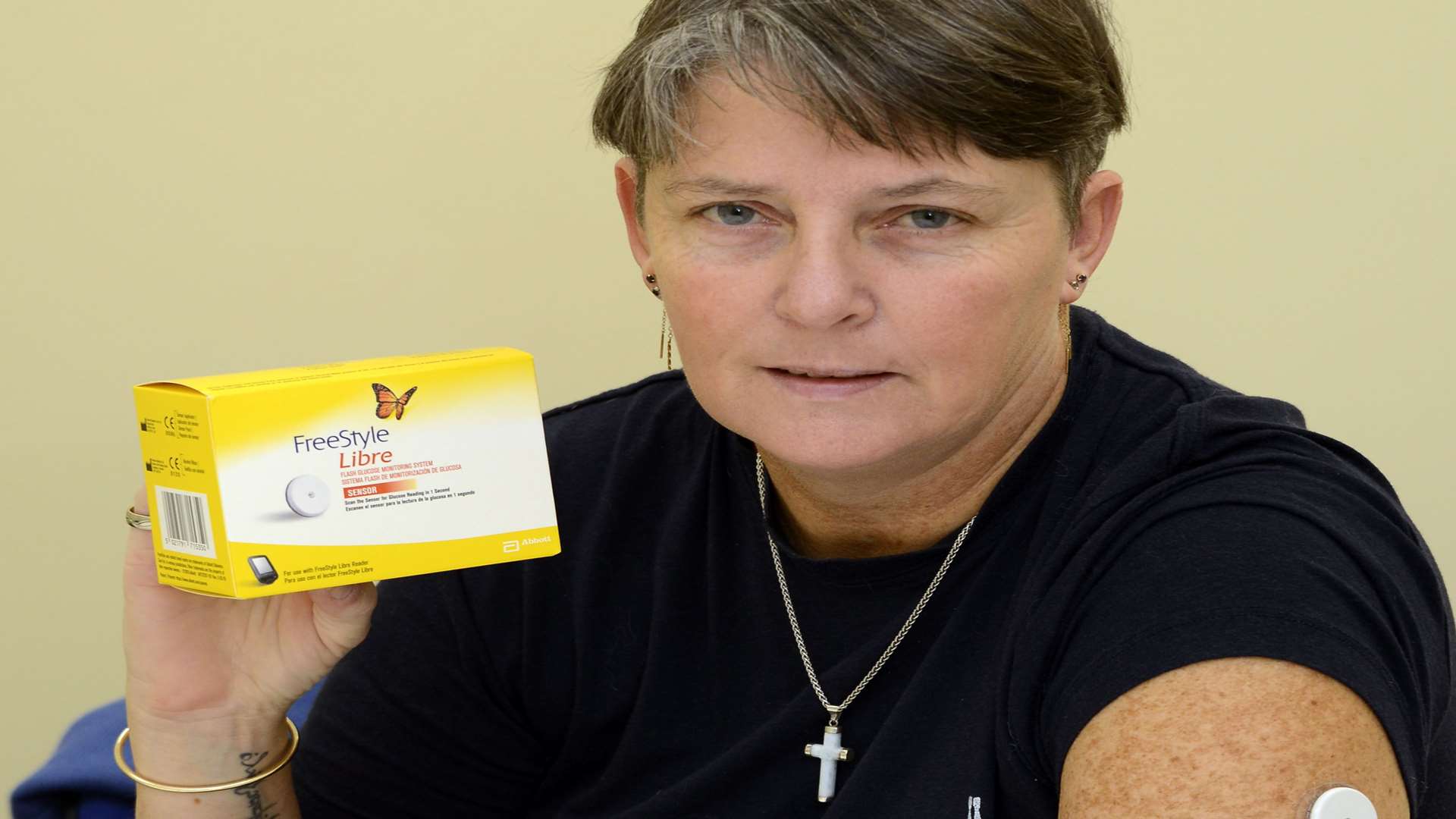 Debbie Williams with her Freesyle Libra Sensor blood testing kit