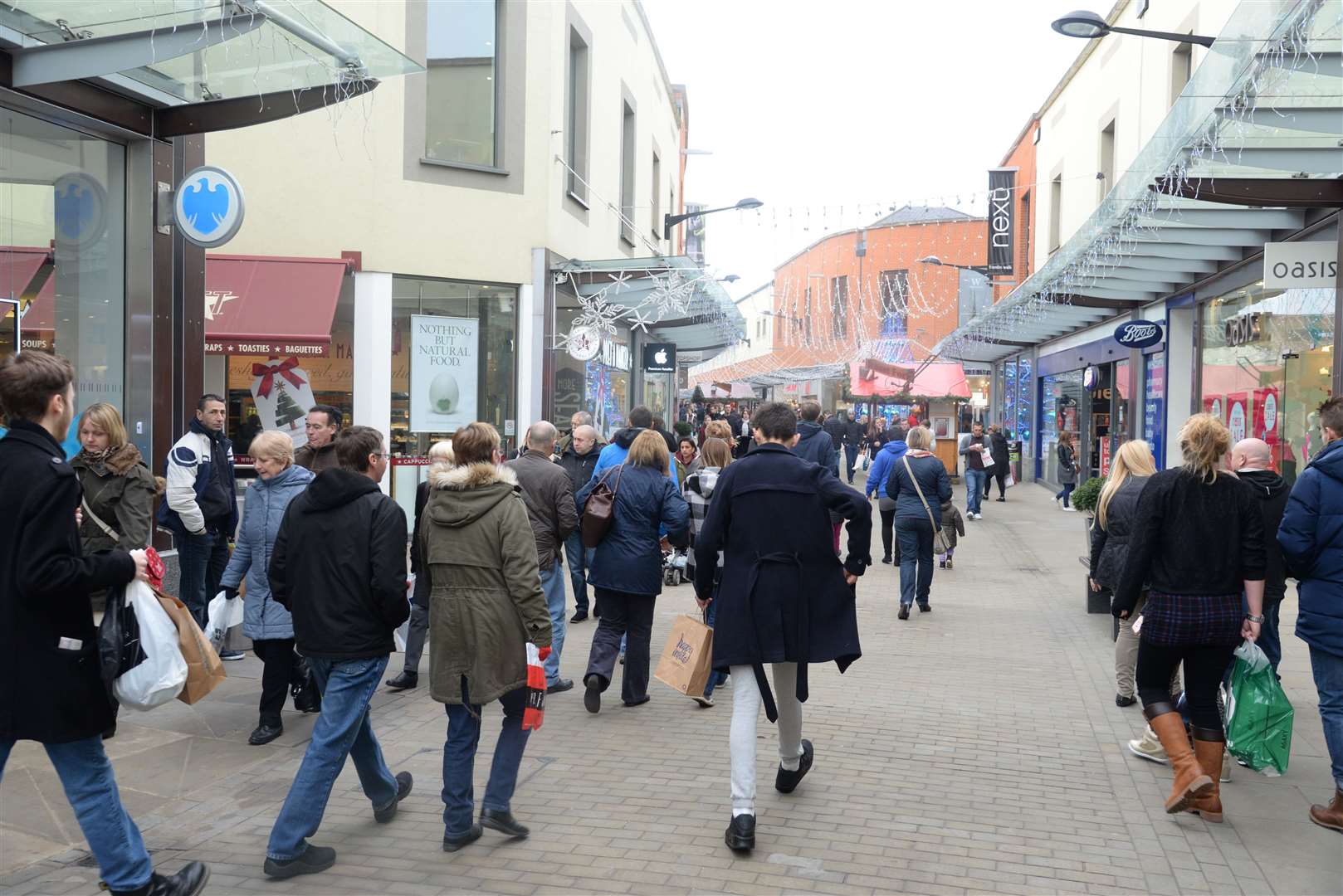 A busy Fremlin Walk at the start of the sales on Boxing Day 2014. Picture: Chris Davey