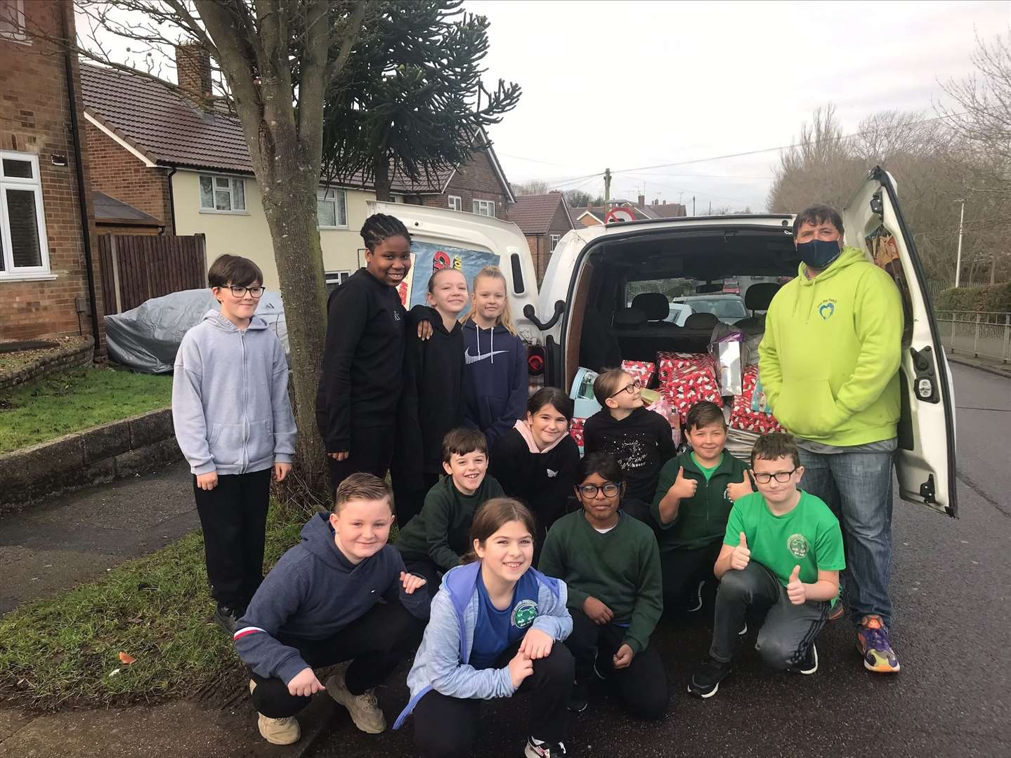 Warren Wood’s Year 6 children collected donations for Helping The Homeless charity
