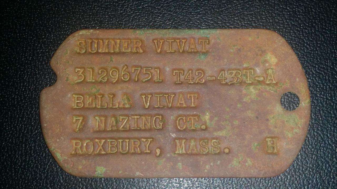 The dog tag belonging to Sumner Vivat