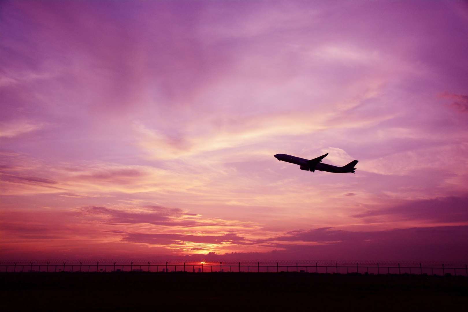 Hundreds of flight are still taking off every day. Photo: Stock image.