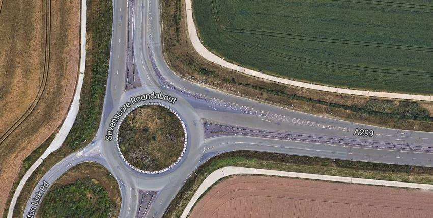 Sevenscore roundabout leading to Hengist Way