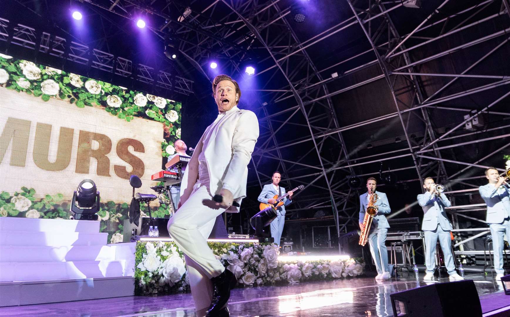 Olly Murs brought a showman quality to his open-air concert. Picture: Jasmine Marceau