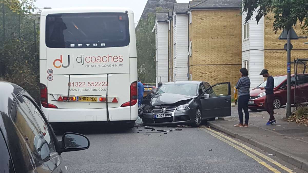 A coach and a car have collided in Gravesend. Photo by @vyberoom