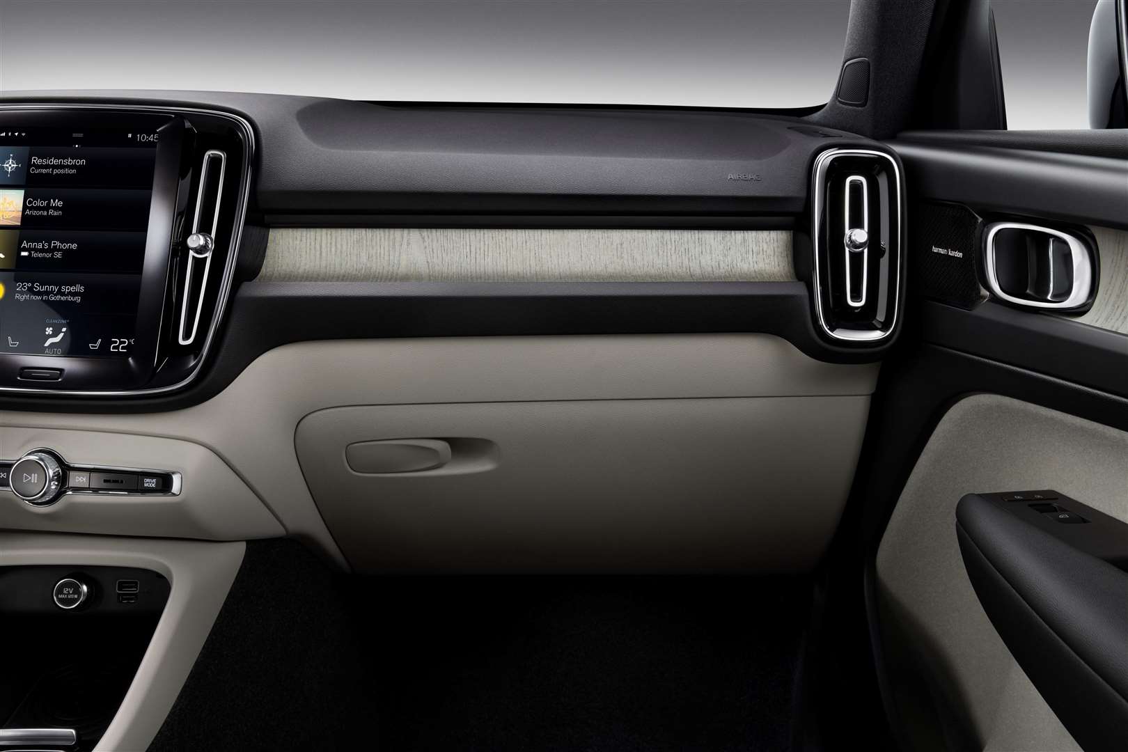 New Volvo XC40 Inscription - interior (24885035)