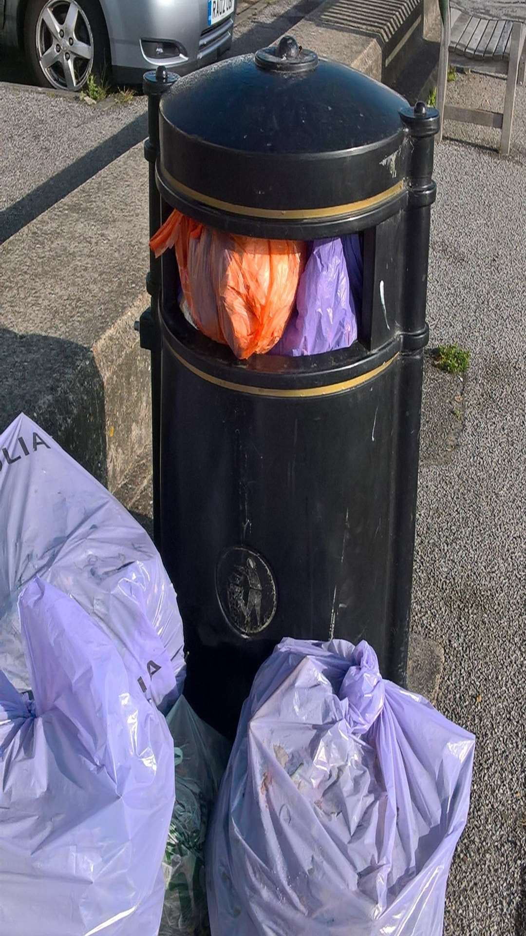 The bin cannot take the volume of rubbish