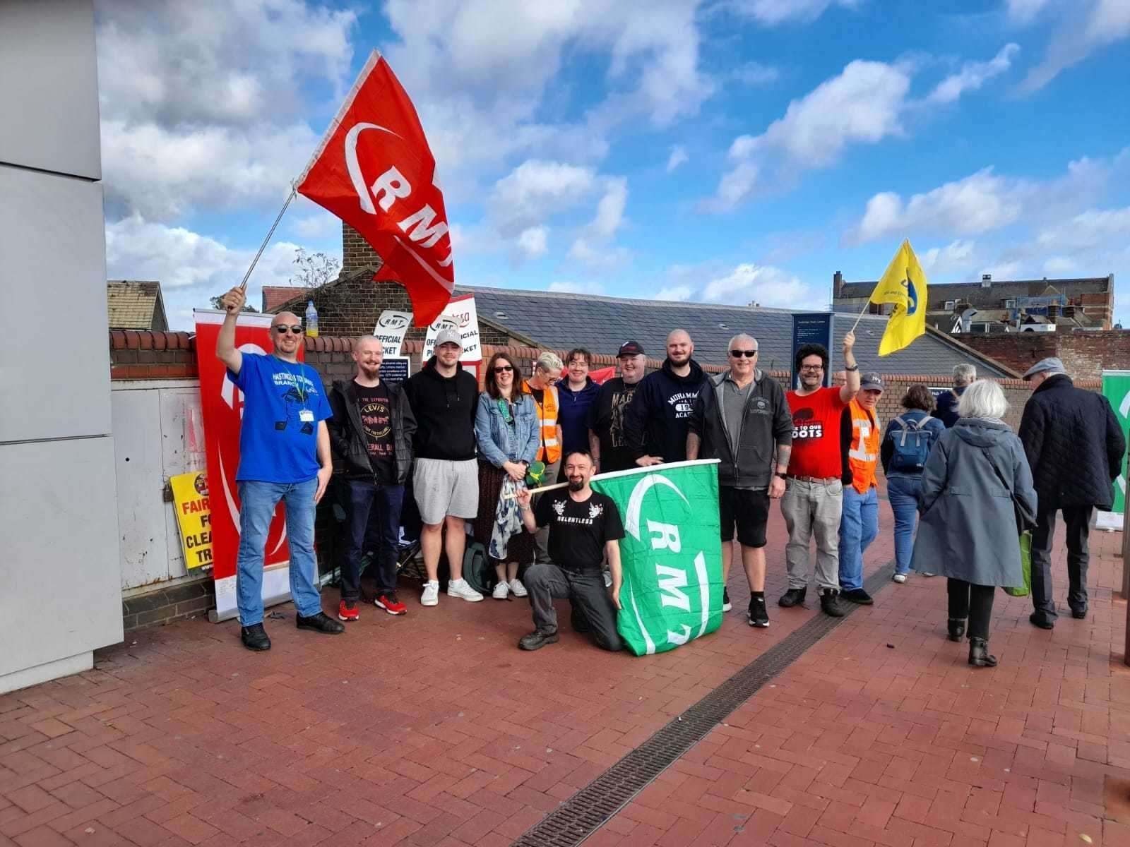 Strikers in Tonbridge show their solidarity. Images: Julian Wilson