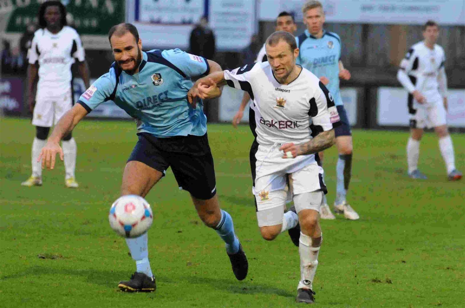 New Welling boss Warren Feeney in action against Dartford in 2014 while playing for Salisbury. Picture: Roger Elliott / Salisbury Newspapers