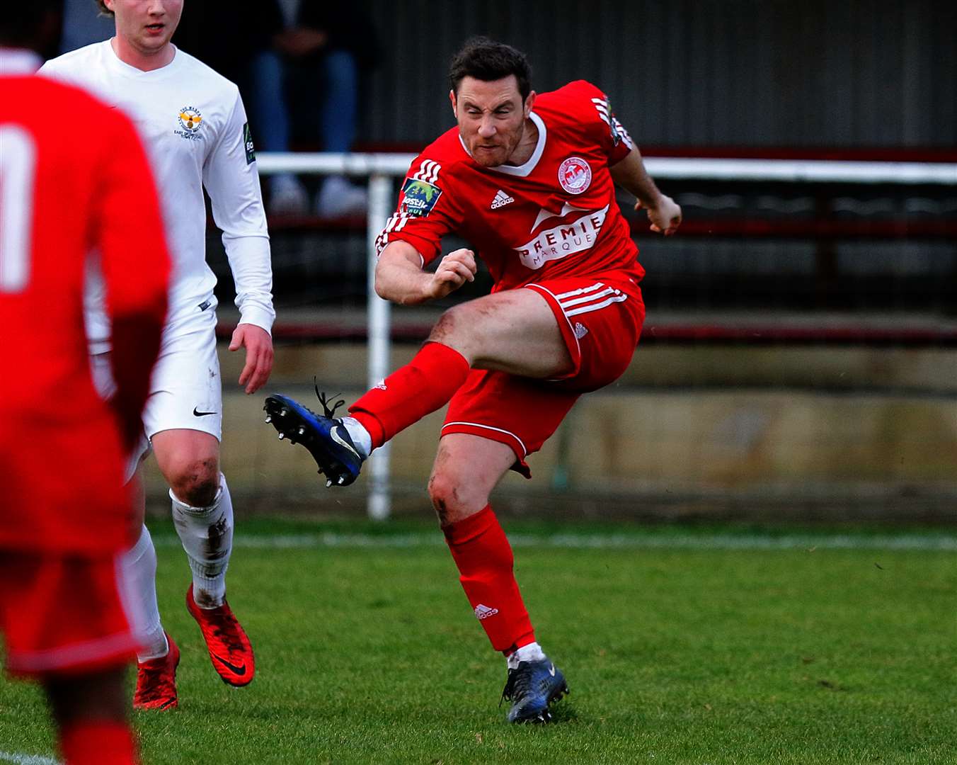 Hythe's Chris Kinnear takes a shot with his left foot Picture: Andy Jones