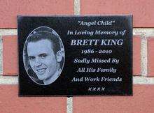 The plaque at Brett's bench