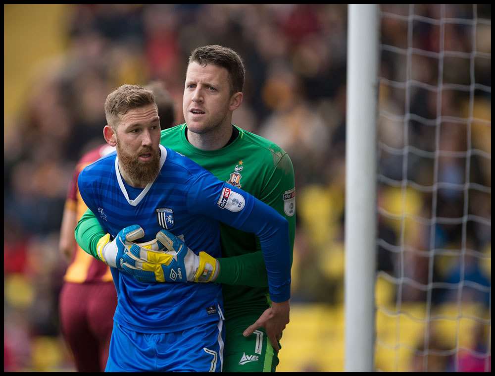 Scott Wagstaff up against Bradford keeper Colin Doyle Picture: Ady Kerry
