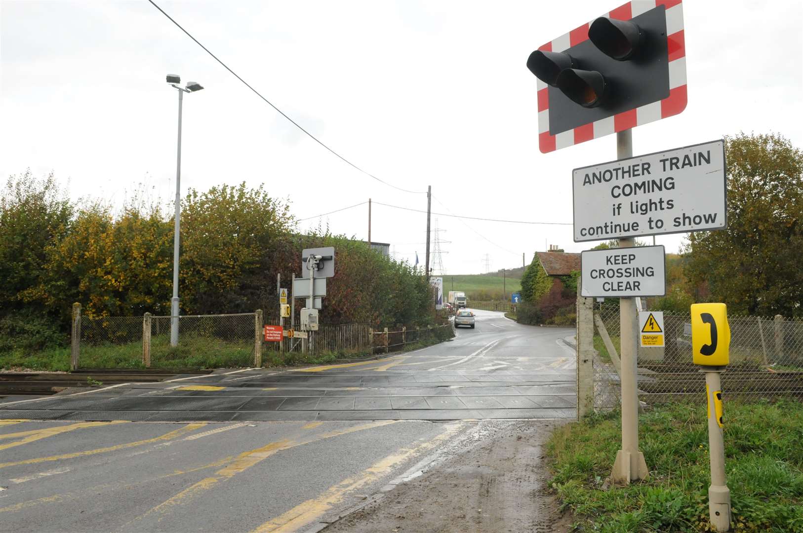 Broad Oak Level crossing (17038808)