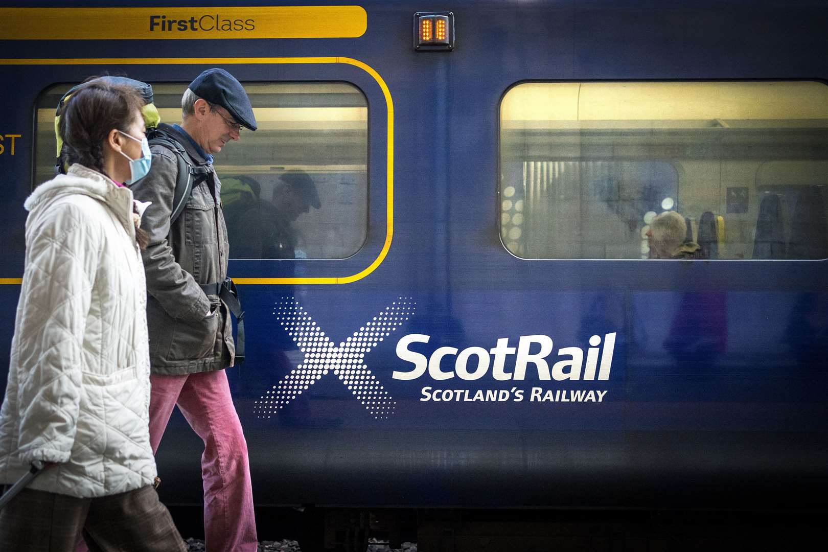 rail travel disruption scotland