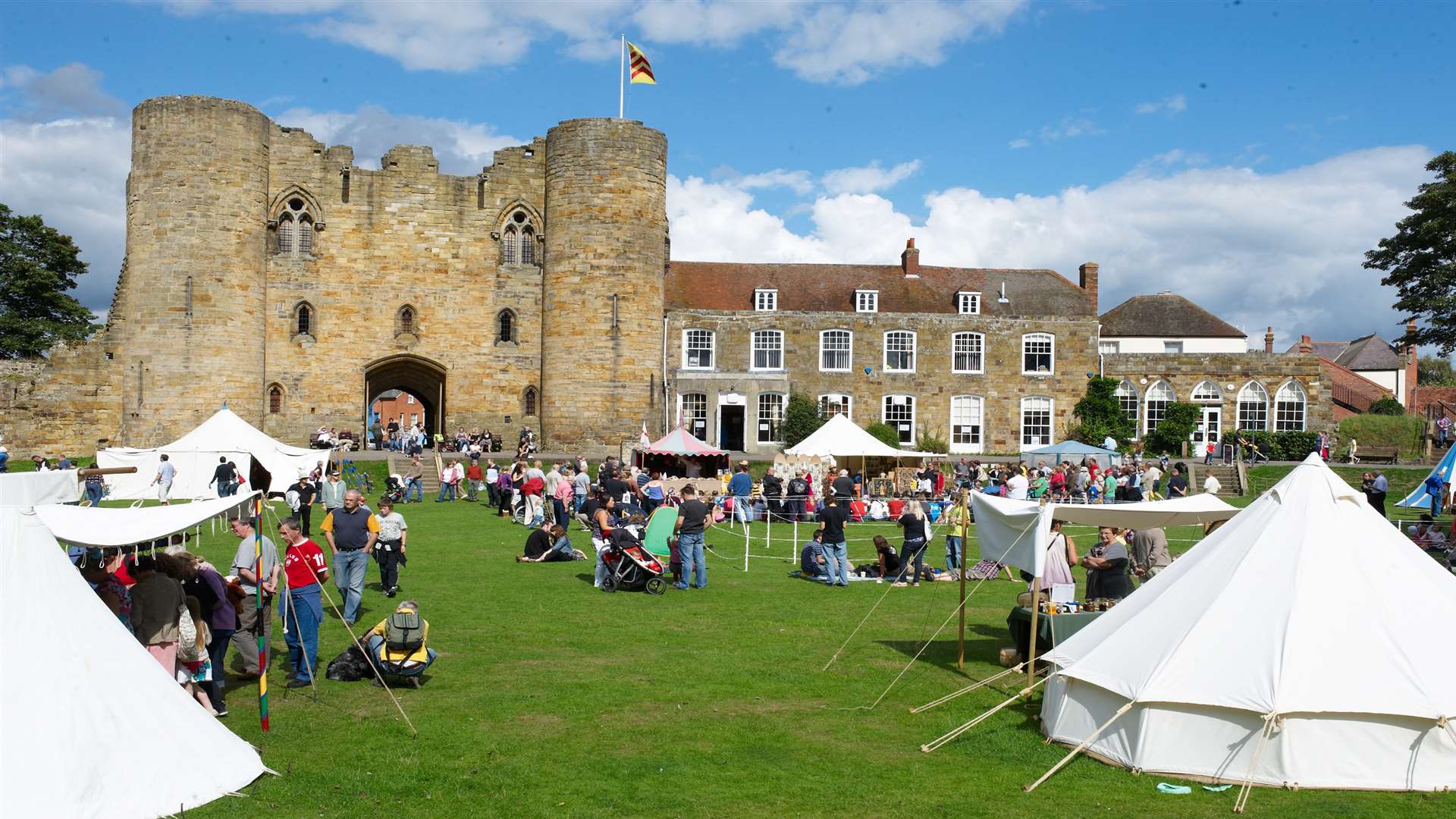 The medieval fair at Tonbridge Castle