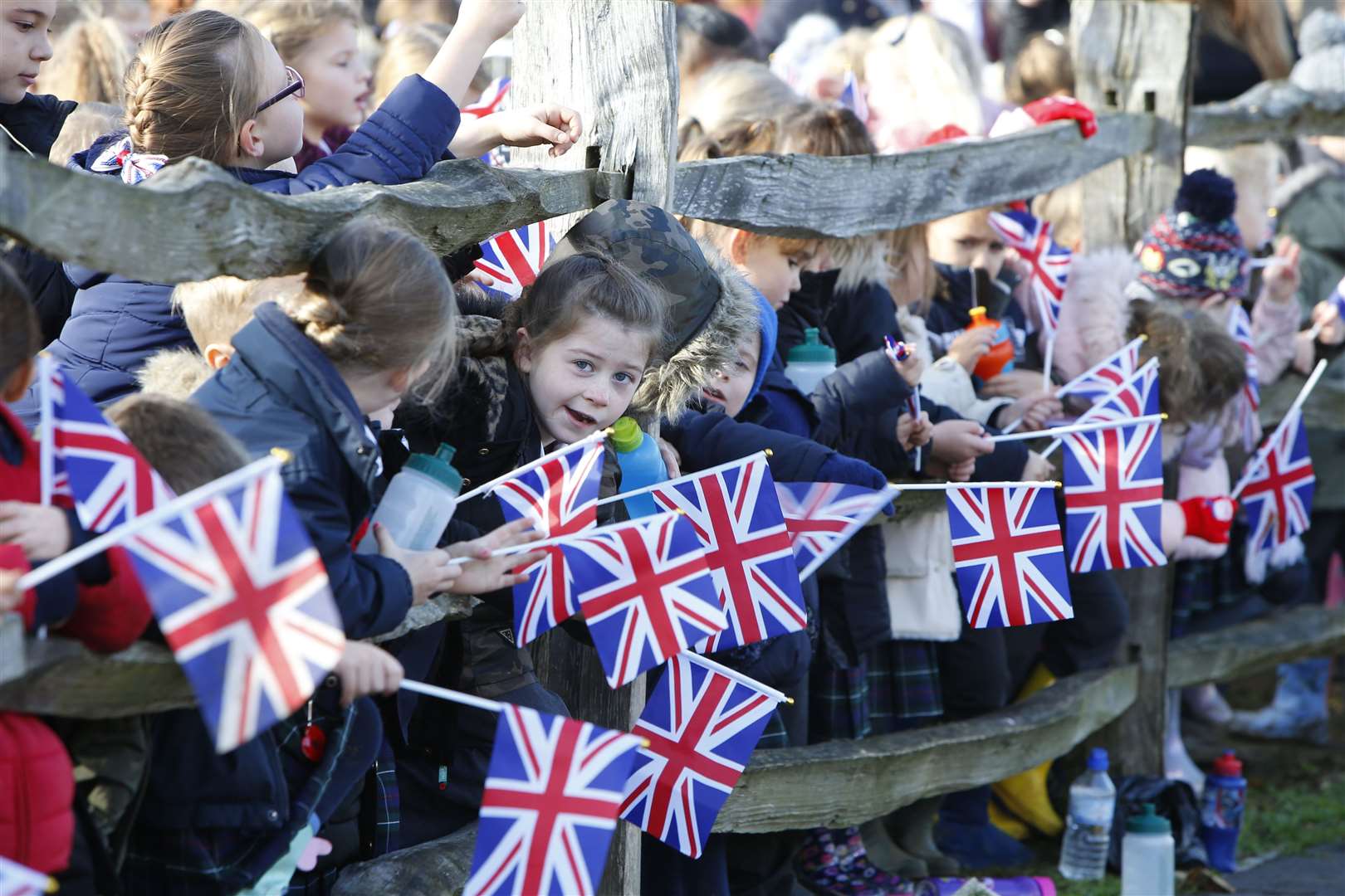 Children in Aylesford greeting The Queen