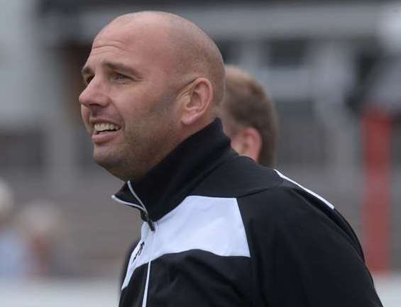 Scott Porter is the new manager of Lydd Town.