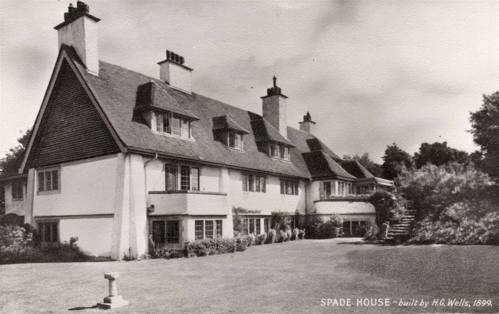 Spade House, the house built for HG Wells and his family. Picture courtesy of Alan Taylor