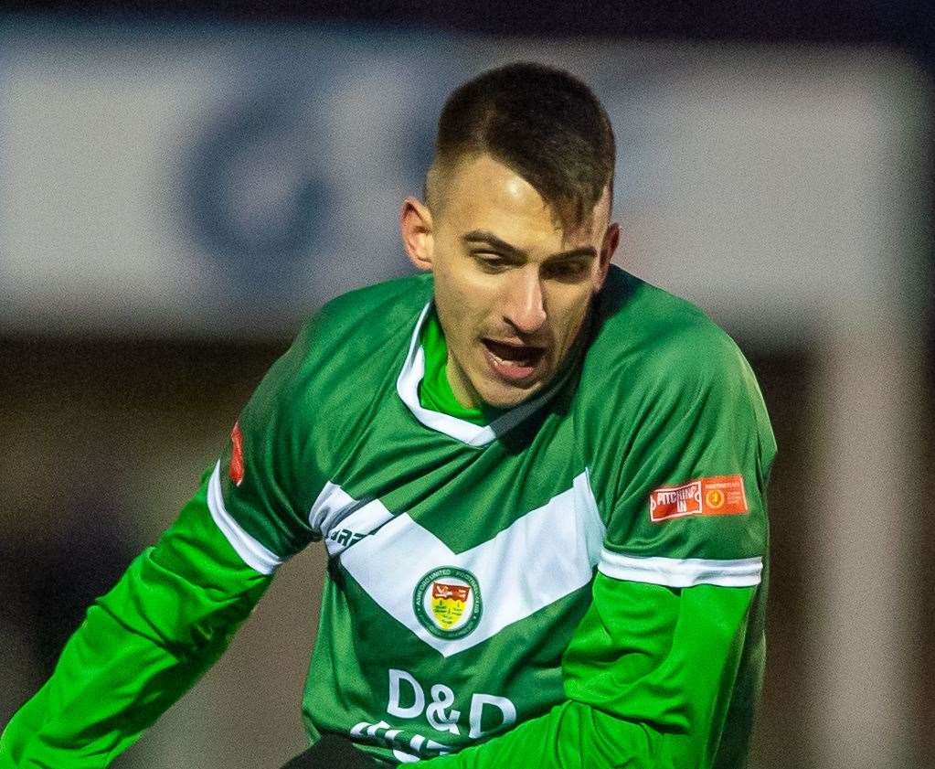 Ashford United forward Roberto Ratti Picture: Ian Scammell