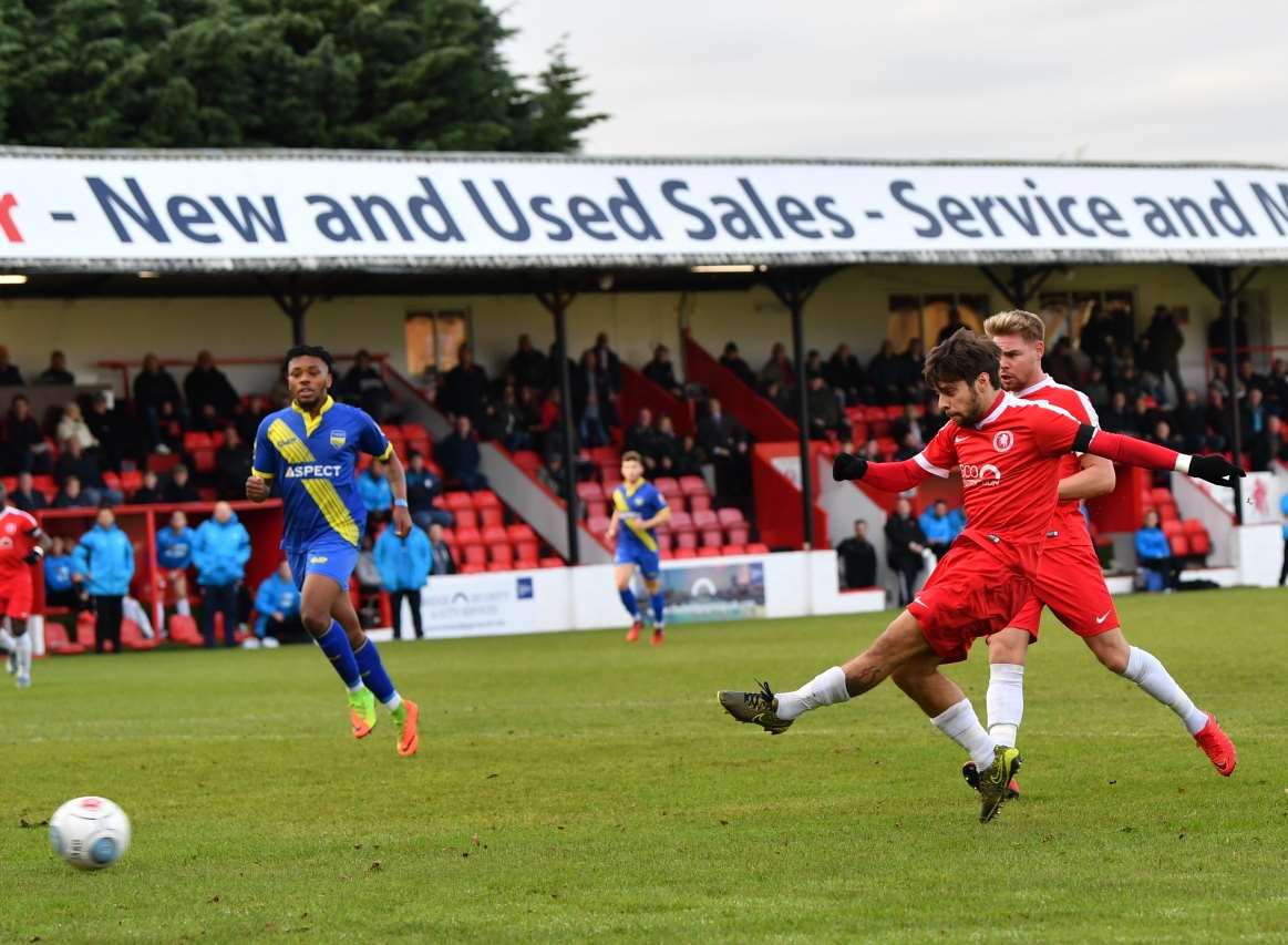 Christian Nanetti goes close for Welling early on. Picture: Keith Gillard