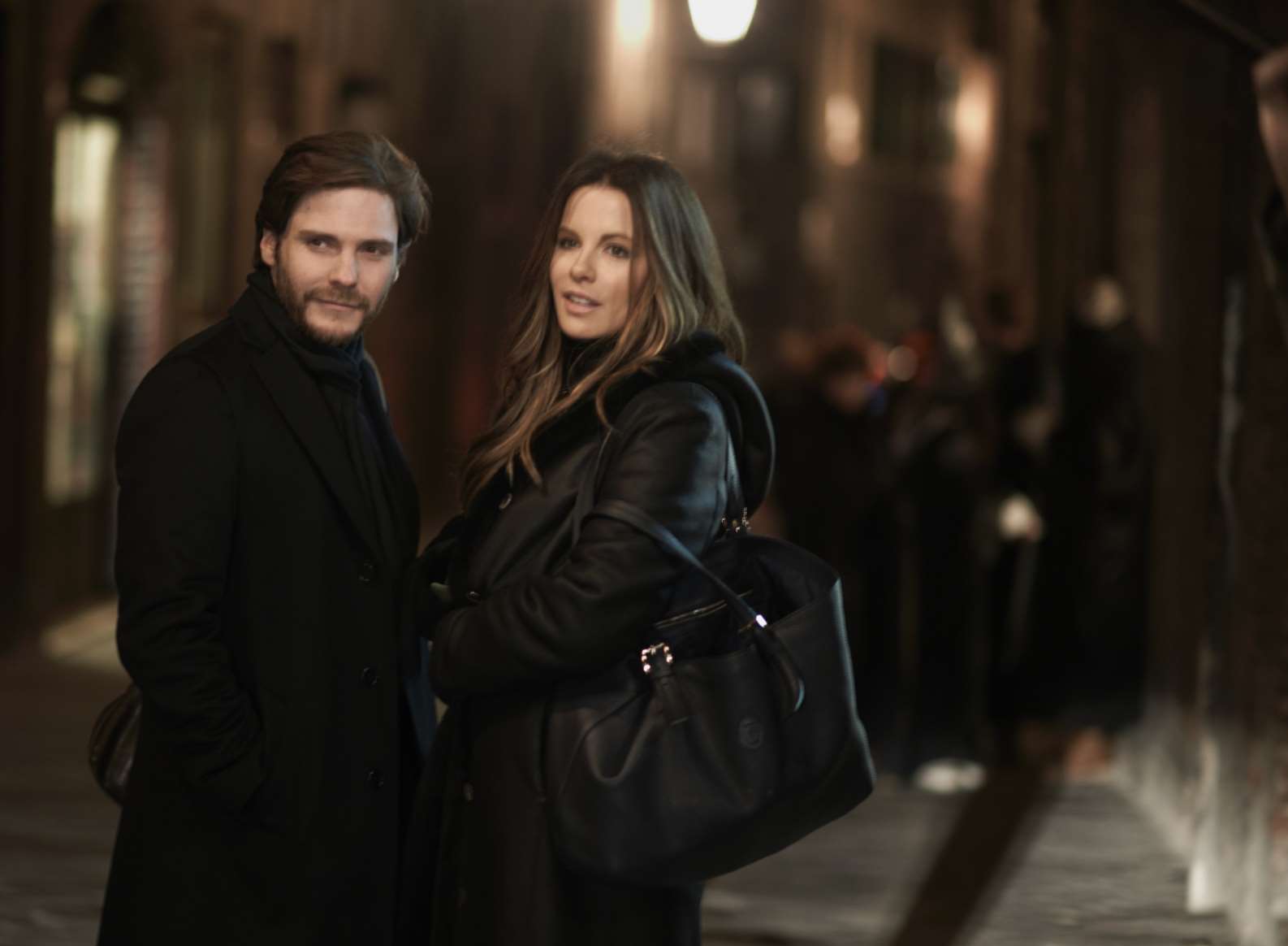 Daniel Bruhl and Kate Beckinsale in The Face of an Angel