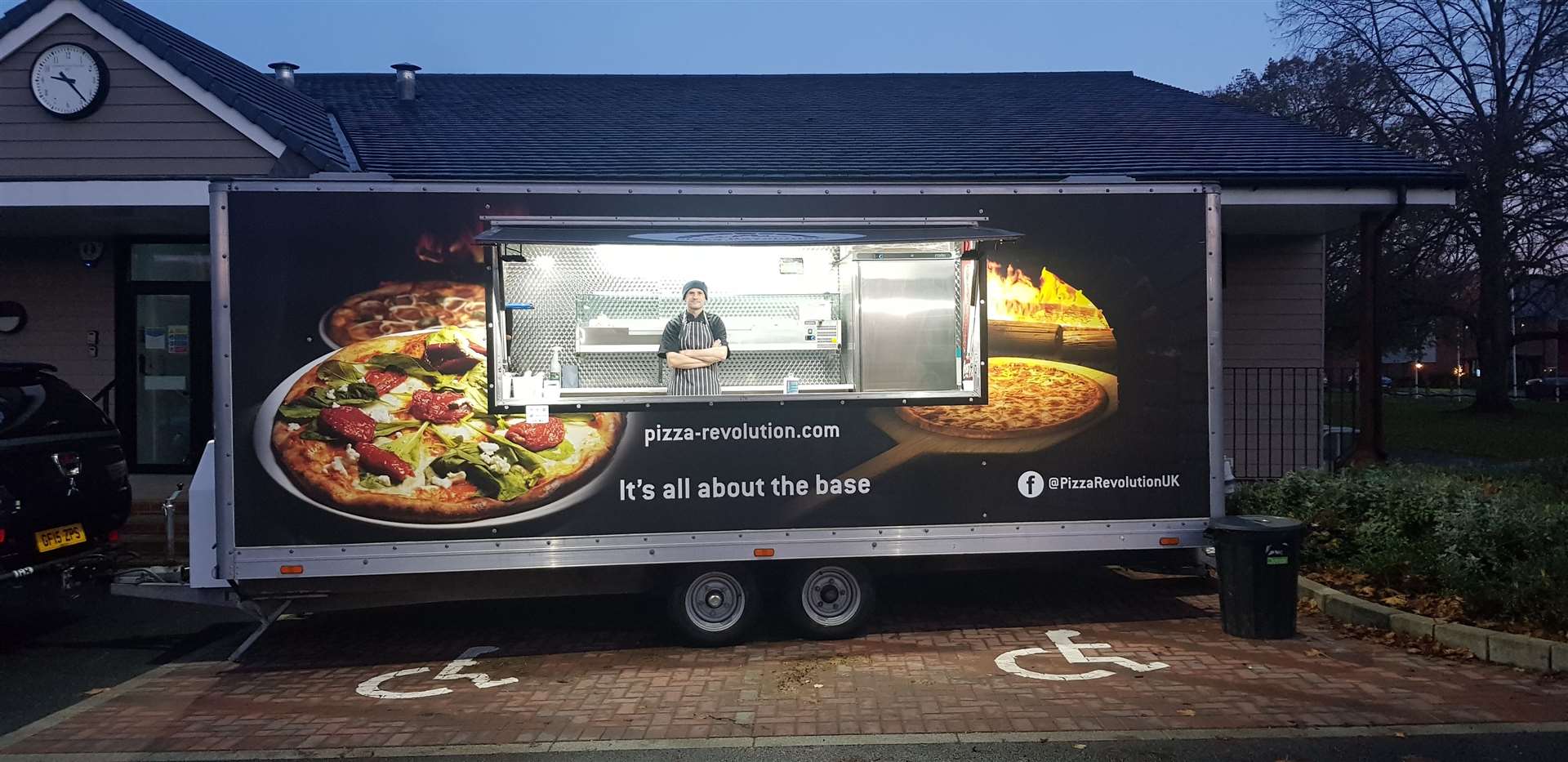 Pizza Ian Parris in his trailer