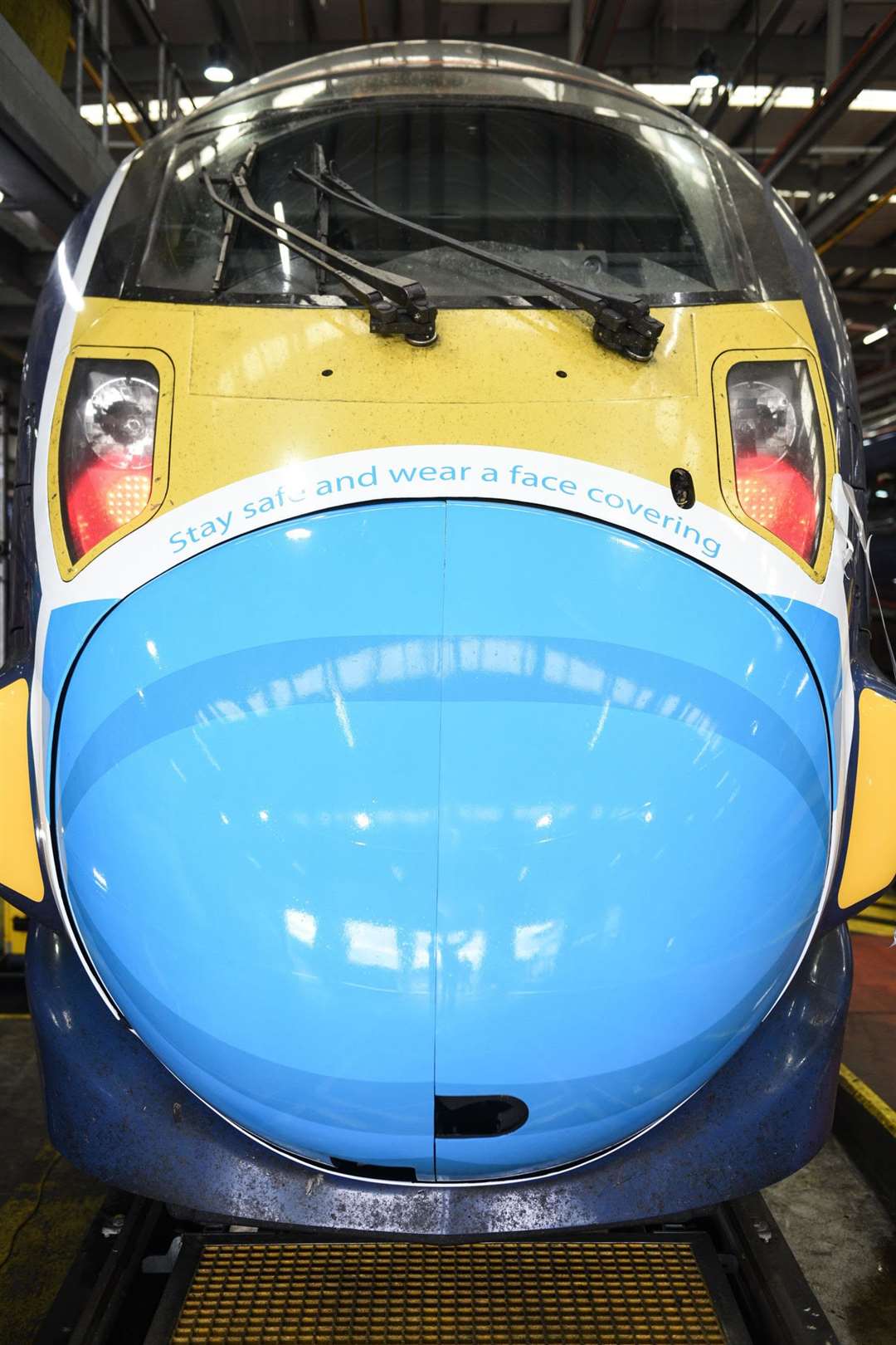 Southeastern unveils face mask artwork on high speed service