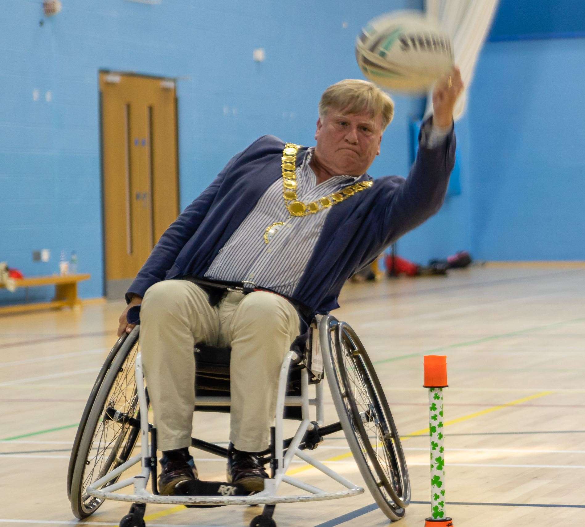 The Mayor of Dartford, Councillor Paul Cutler, has a go. Picture: Pete Bresser
